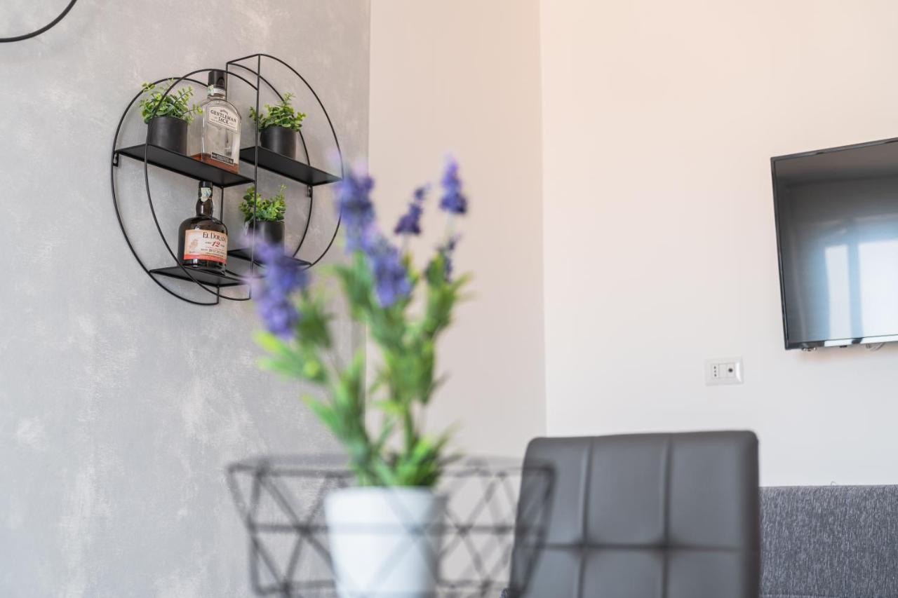 Almi - Guest Apartment Porto Torres Exterior foto