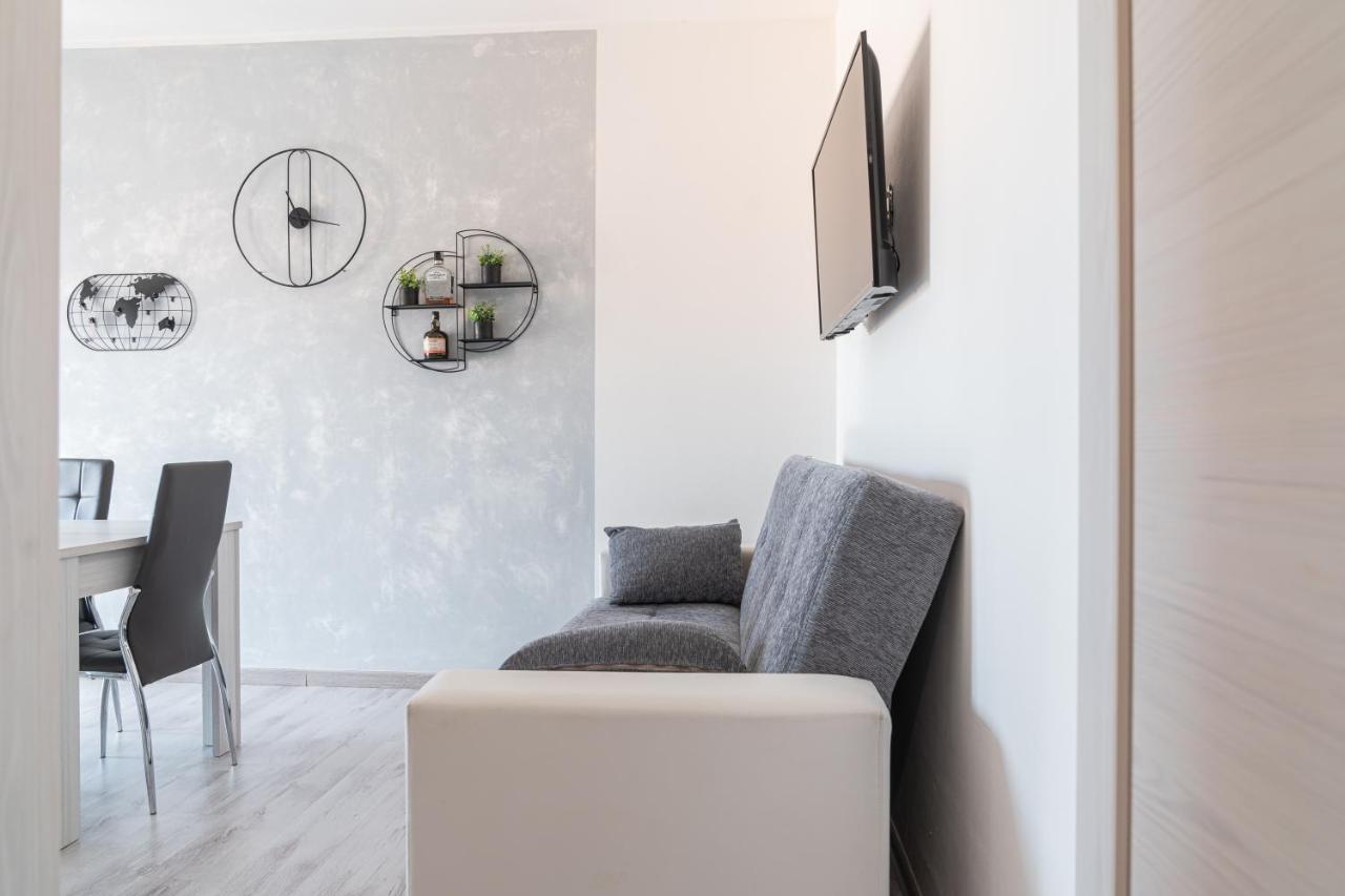 Almi - Guest Apartment Porto Torres Exterior foto